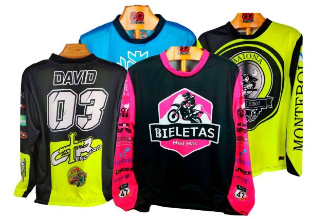 Ropa offroad personalizada, la propuesta de ADHESIVOSEMBARRADOS para pilotos de motocross - 1, Foto 1