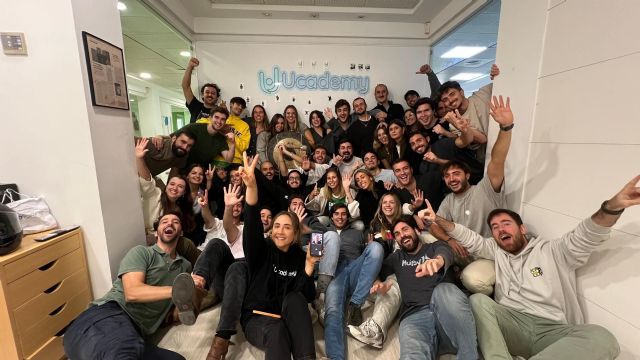 Ucademy anuncia un millón de euros en becas en su campaña de Navidad - 1, Foto 1