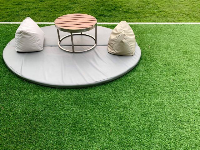 Convertir un balcón en una terraza Instagram con este césped artificial de calidad - 1, Foto 1