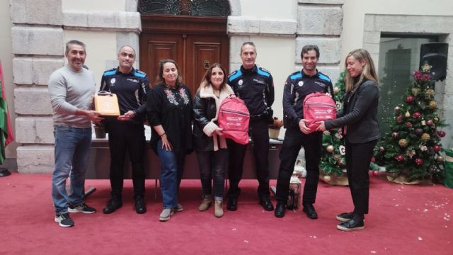 Llanes celebrará unas Navidades cardioprotegidas con desfibriladores portados por Policía, Protección Civil y Guardia Civil - 1, Foto 1