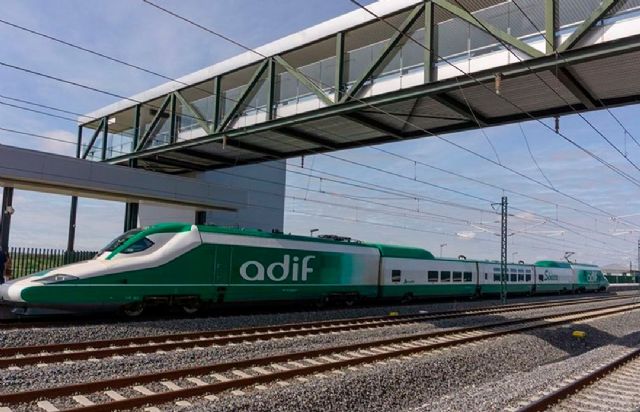 Adif digitaliza el ferrocarril español con la licitación de su plataforma IDEADIF - 1, Foto 1