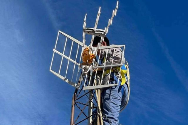 Savelec asegura la instalación eficiente de antenas parabólicas con antenistas en Valencia - 1, Foto 1