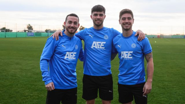 Rulo, Mario y Fonda, alto nivel en los laterales - 1, Foto 1