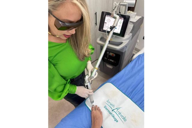 Tecnología de avanzada en el tratamiento de onicomicosis, láser Q-Switched con la Dra. Janeth Arévalo - 1, Foto 1