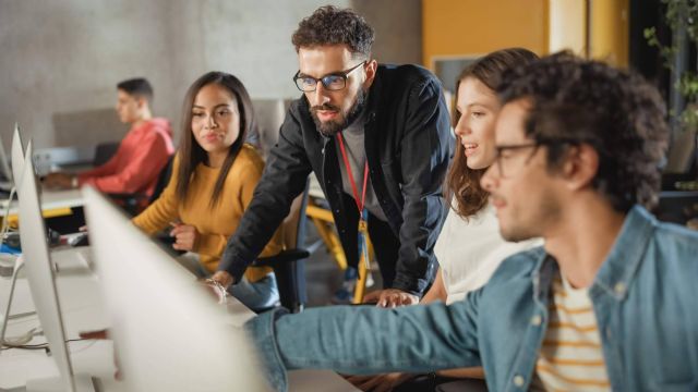 Aprobatus; La Mejor Academia Online de España para Superar las Metas Educativas - 1, Foto 1