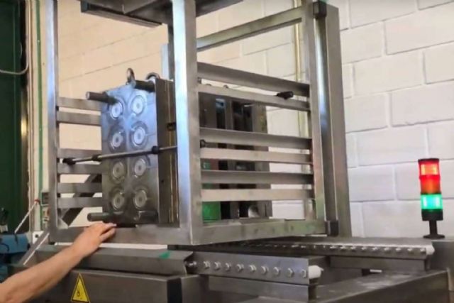 Tecnología de vanguardia para la limpieza industrial de moldes y piezas con IBERKLEEN - 1, Foto 1