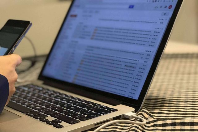 Jo t´ho faig; el pequeño emprendimiento de dos catalanes para ayudar en los trámites digitales - 1, Foto 1