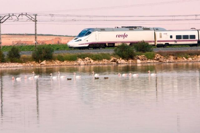 Transportes activa desde el 30 de enero la venta de los abonos de tren y autobús con descuentos de hasta el 100% - 1, Foto 1