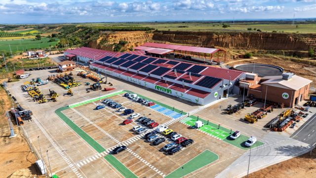 Así es montar 1.334 placas solares con Solar360: cercano, cómodo y económico - 1, Foto 1