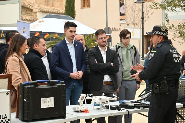 Éxito de asistencia en la II Feria de Empleo y Emprendimiento de Mula - 1, Foto 1