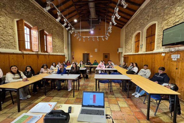 Inauguración del Curso de Monitor de Ocio y Tiempo Libre para jóvenes en el Centro Joven - 1, Foto 1