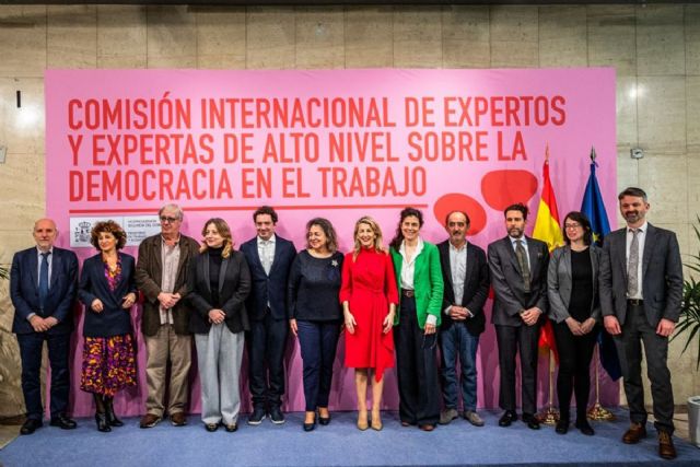 Yolanda Díaz presenta la comisión internacional que sentará las bases normativas de la democracia en las empresas - 1, Foto 1