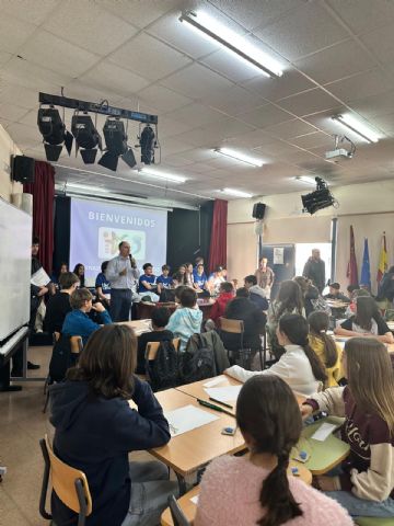 Jornada de puertas abiertas en los IES del municipio para los alumnos de 6º de Primaria - 1, Foto 1