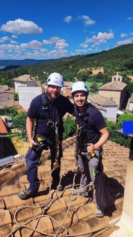 Hispaled, luz LED para alumbrar el futuro de jóvenes en riesgo de exclusión - 1, Foto 1