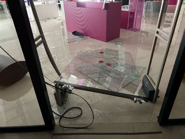 Óptica Óptima lamenta un nuevo asalto y reitera su compromiso con el bienestar de empleados y clientes - 1, Foto 1