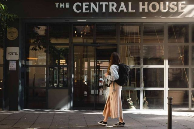 The Central House y Cruz Roja refuerzan su compromiso social y firman su convenio de colaboración - 1, Foto 1