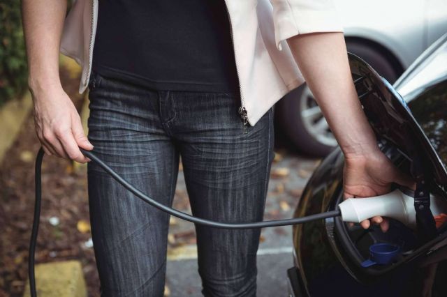 Alromar facilita la instalación de cargadores para vehículos eléctricos con acceso a subvenciones y ayudas - 1, Foto 1