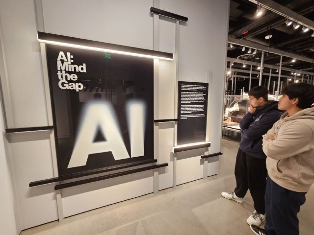 La escuela afronta el reto de enseñar Inteligencia Artificial vinculada con la ética y la filosofía - 1, Foto 1