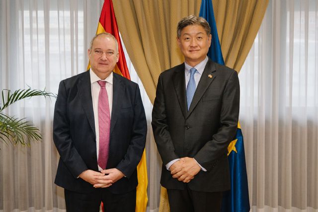 Jordi Hereu recibe al embajador de Corea del Sur para seguir fortaleciendo la cooperación entre ambos países - 1, Foto 1