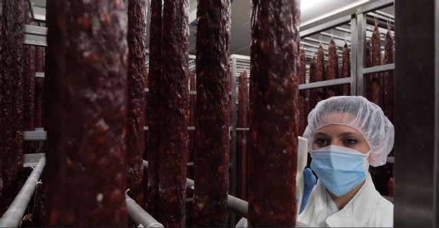 La importancia del empleo femenino en la producción de jamones y embutidos - 1, Foto 1