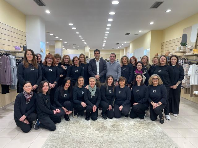 La firma de moda gallega Emilio Iglesias recibió al Director Xeral de Comercio, Gabriel Alén, en su tienda de Santiago - 1, Foto 1