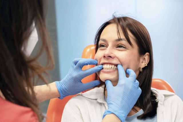 Clínicas Prieto&Serrano destaca el papel clave de la higiene dental en la ortodoncia - 1, Foto 1