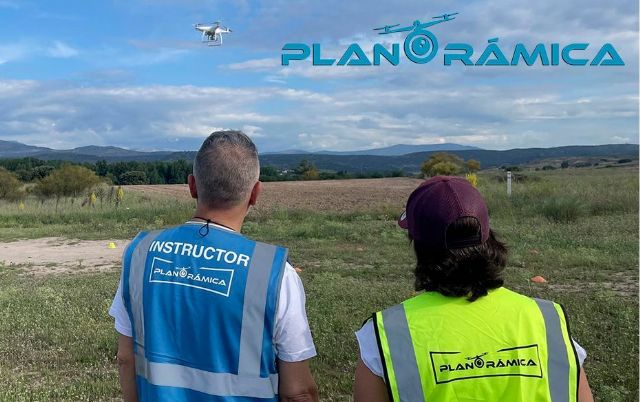 Planorámica: formación integral en pilotaje de drones para todos los niveles - 1, Foto 1