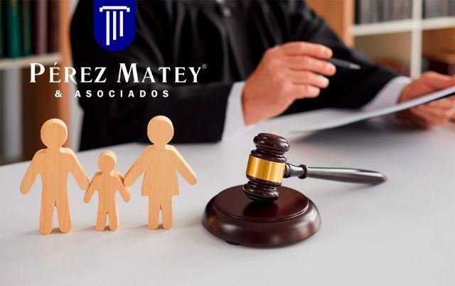 Medidas urgentes: protección legal de menores con Abogados Pérez Matey & Asociados - 1, Foto 1