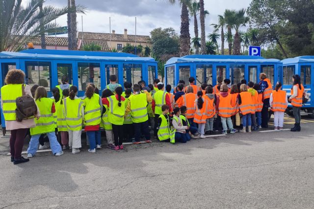 El alumnado de 4º de Primaria del municipio de Mula participa en visitas al Complejo Ambiental de Cañada Hermosa para concienciarse sobre reciclaje - 1, Foto 1