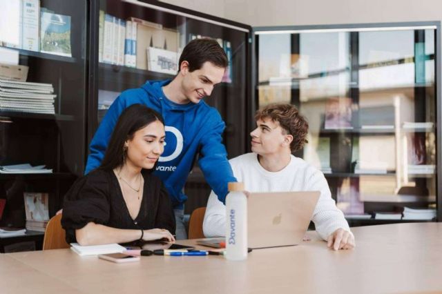 La FP se consolida como la vía con mayor empleabilidad en el mercado laboral - 1, Foto 1