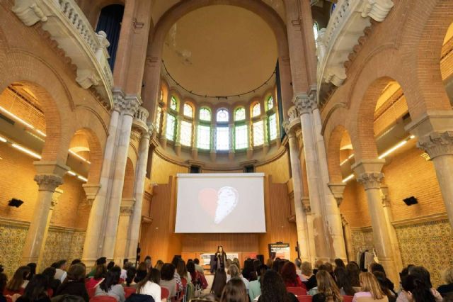 Amavir refuerza su compromiso con la formación y la superación personal en la VI Jornada de Barcelona - 1, Foto 1