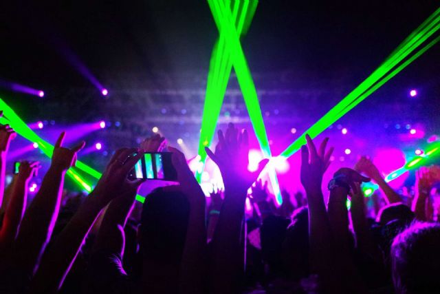 Despedidas Karamba lleva la fiesta al mar con sus despedidas en barco en Alicante - 1, Foto 1