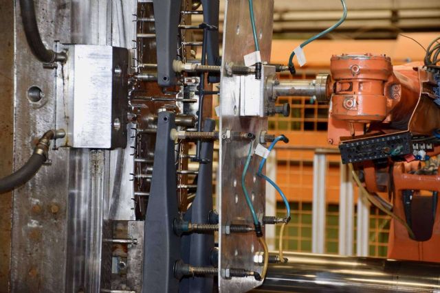 Inyección de termoplásticos; innovación y eficiencia en componentes industriales - 1, Foto 1