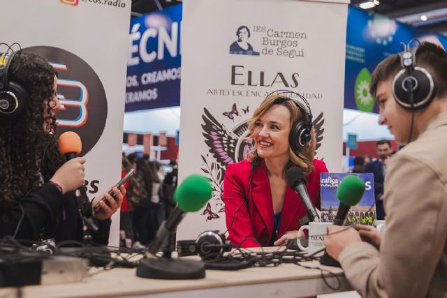 Pilar Alegría visita la Feria AULA 2025 - 1, Foto 1