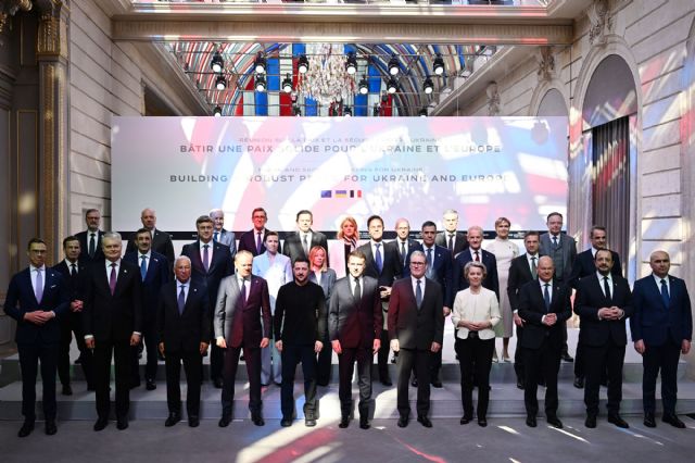 El presidente del Gobierno participa en París en la reunión sobre la paz y la seguridad de Ucrania - 1, Foto 1