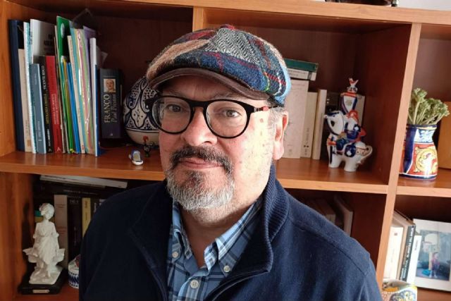 Crónicas desde el encierro; Santiago Serrano Martínez-Risco y su mirada entre lo absurdo, lo íntimo y lo esperanzador - 1, Foto 1