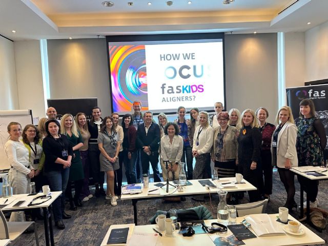 El Dr. José María Ponce de León participa en el Grand Ortho Education Center de Cracovia como ponente internacional - 1, Foto 1