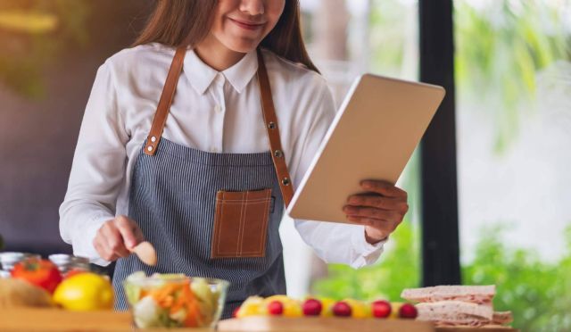 Soluciones de gestión de seguridad alimentaria, con las responsables sanitarias de Santa Food Guardianas Sanitarias - 1, Foto 1
