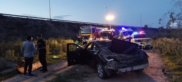 Dos personas heridas en un accidente de tráfico en San Pedro del Pinatar - 1, Foto 1