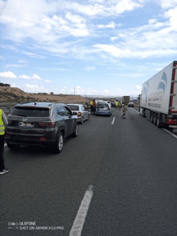Accidente de tráfico con 12 personas heridas en Ulea - 1, Foto 1