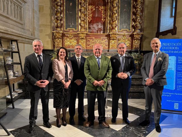 El Dr. Manuel de la Peña triunfa en Córdoba desvelando los secretos para vivir sanos 120 años - 1, Foto 1