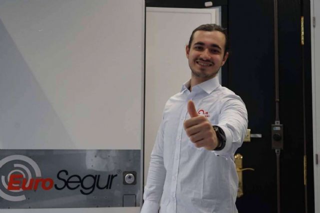 Clauteck refuerza su servicio de cerrajería integral en comunidades de vecinos de Barcelona - 1, Foto 1