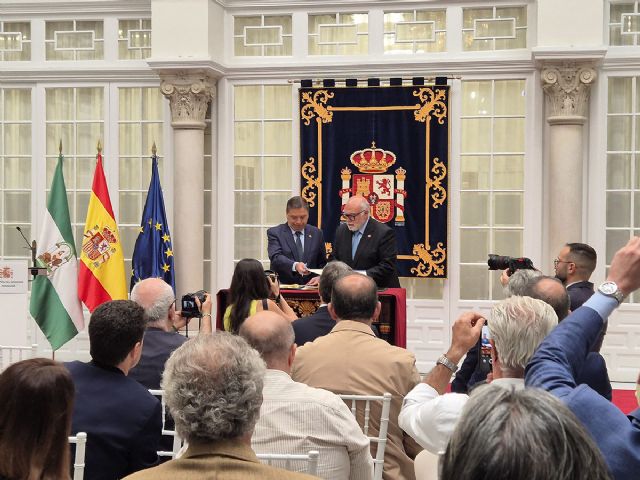 Luis Planas firma un convenio para optimizar el uso de los fondos europeos en proyectos de regadíos de Andalucía - 1, Foto 1