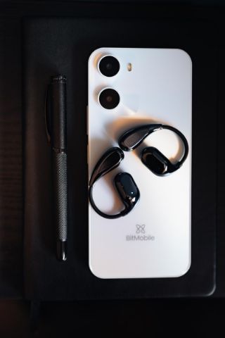 El teléfono Blockchain Phenix X de BitMobile destaca en Zambia con una gran campaña de marketing - 1, Foto 1