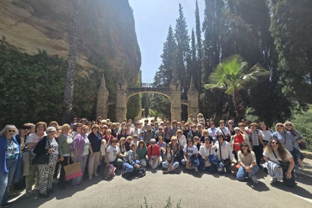 El Ayuntamiento organiza un viaje a Calasparra en el que participan las mujeres del municipio - 1, Foto 1