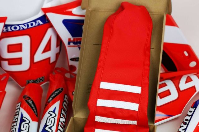 ADHESIVOSEMBARRADOS revoluciona el mercado de plásticos y adhesivos para motos de cross - 1, Foto 1