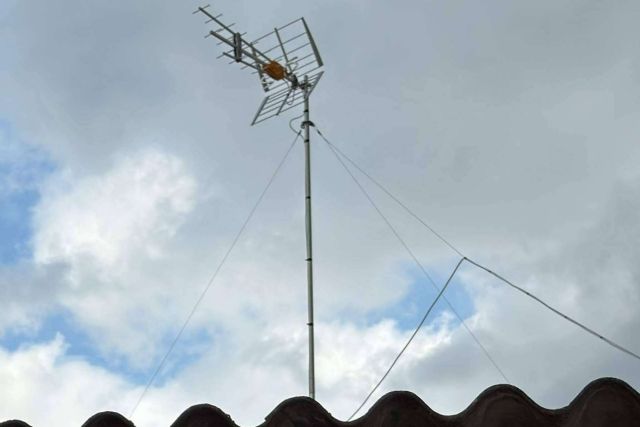 Antenistas Valencia ofrece servicios profesionales de instalación y reparación de antenas TDT y parabólicas en toda la provincia - 1, Foto 1