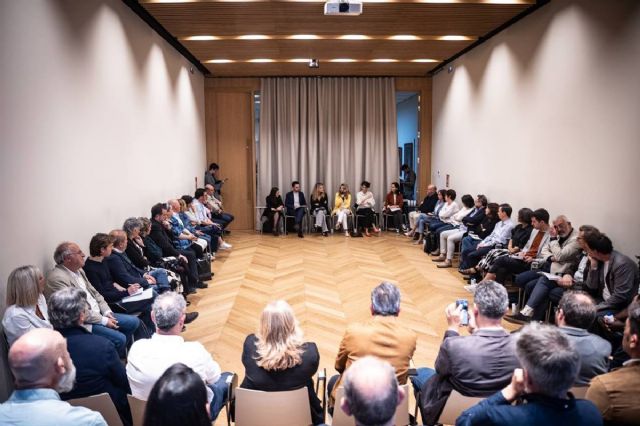 Yolanda Díaz se reúne con representantes y personas trabajadoras de empresas de inserción - 1, Foto 1
