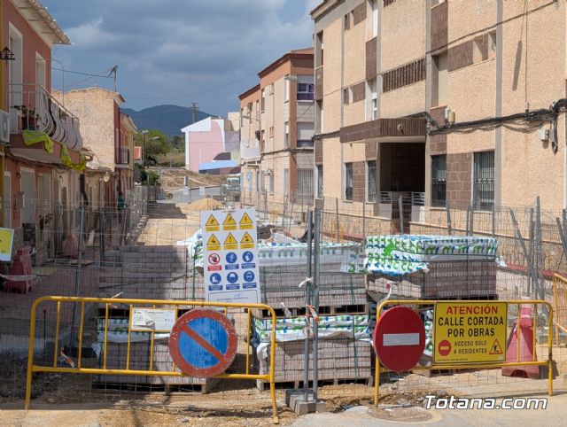Los vecinos de la calle Ramblica exigen la paralizacin cautelar de las obras - 1