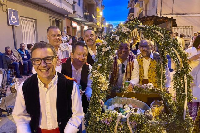 El Desfile de Carrozas de San Isidro llena de tradición y colorido las calles de Mula - 1, Foto 1